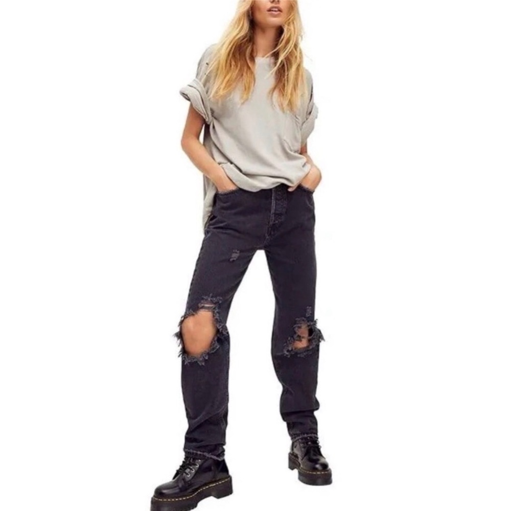 WE THE FREE Jeans High Rise Distressed Black Size 29